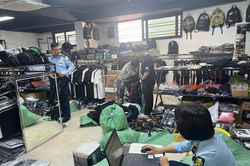 Quản lý thị trường Hà Nội đẩy mạnh xử lý hàng xâm phạm sở hữu trí tuệ