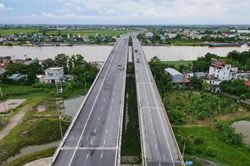 Ninh Bình hướng tới đô thị trực thuộc Trung ương trước năm 2030
