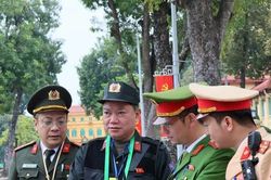 Cán bộ, chiến sĩ một số đơn vị thuộc Công an thành phố Hà Nội được hỗ trợ thêm 5 triệu đồng mỗi tháng