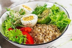 4 thực phẩm ăn cùng trứng luộc: Tăng tốc giảm cân, nuôi dưỡng làn da đẹp