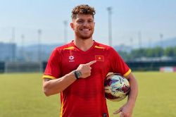 Tiền đạo Brazil báo tin vui tới HLV Kim Sang-sik