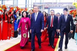 Lãnh đạo Đảng và Nhà nước tham dự Lễ khai mạc trọng thể Đại hội đại biểu Mặt trận Tổ quốc Việt Nam lần thứ XI