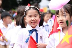 Nghịch lý khi Hà Nội phân trường bằng bản đồ số và lời giải giản đơn
