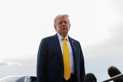 Ông Trump tố Iran không giữ lời hứa, Tehran tuyên bố 'sẵn sàng cho mọi kịch bản'