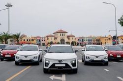 VinFast bán gần 25.000 xe điện trong tháng 4