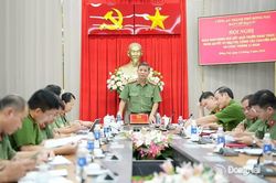 Tiếp tục đẩy nhanh các dự án chuyển đổi số trong lực lượng công an