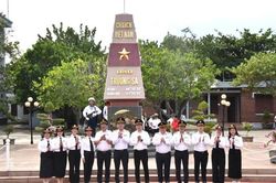 Đoàn công tác Kiểm toán nhà nước thăm, động viên cán bộ, chiến sĩ quần đảo Trường Sa và Nhà giàn DK1