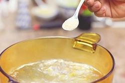 Dùng muối hạt thay muối iod: Thói quen tưởng lành mạnh nhưng chưa chắc phù hợp