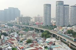 TPHCM r&agrave; so&aacute;t việc sử dụng nh&agrave; ở c&ocirc;ng vụ