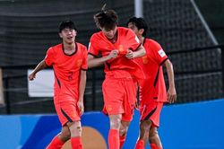 U17 Trung Quốc thắng ấn tượng, lấy vé đi U17 World Cup ngoạn mục