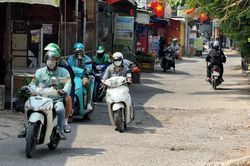 Dân khu đô thị ĐHQG TPHCM chật vật đi đường tạm, chờ các dự án sớm đồng bộ