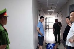 Người đàn ông kể phút bị đánh vì nhắc việc đeo rọ mõm cho chó tại chung cư ở Hà Nội
