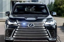 Bản độ Lexus LX 700 bọc thép chống được đạn súng trường AK-47