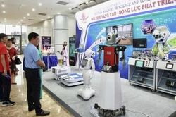 Đẩy mạnh phân cấp, đơn giản hóa thủ tục hành chính thúc đẩy đổi mới sáng tạo
