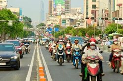 Đường Cộng Hòa chiều 14-5: xe đông, không ùn tắc kéo dài
