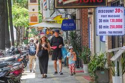 Đẹp phố, giữ sinh kế ở đô thị du lịch