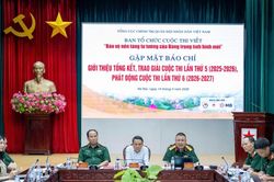 Trao 31 giải cuộc thi viết 'Bảo vệ nền tảng tư tưởng của Đảng trong tình hình mới'