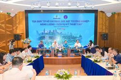 Chuyên gia khuyến nghị TPHCM đột phá lĩnh vực công nghiệp công nghệ cao và năng lượng sạch