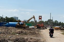 Người dân kỳ vọng 2,7km vành đai 2 TPHCM sớm về đích sau nhiều năm 'đắp chiếu'