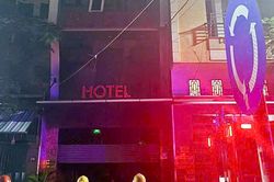 Cháy khách sạn ở Nha Trang, hai du khách chạy lên sân thượng thoát thân