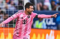 Messi lại ẵm giải hay nhất, Inter Miami thắng giòn giã