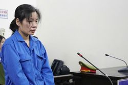 2 năm tù giam cho nữ giúp việc hành hạ bà cụ 83 tuổi ở Hà Nội