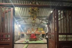 Thầy cúng dùng chiêu 'giải bùa Tứ Phủ' cưỡng hiếp nạn nhân