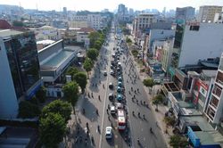 TPHCM: Ngày đầu vận hành làn đảo chiều, đường Cộng Hòa giảm ùn ứ giờ cao điểmTPHCM: Ngày đầu vận hành làn đảo chiều, đường Cộng Hòa giảm ùn ứ giờ cao điểm