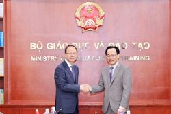 Thúc đẩy hợp tác giữa các cơ sở giáo dục đại học hàng đầu Việt Nam và Trung Quốc
