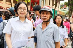 Thi lớp 10 căng thẳng hơn đại học: Bài 2 - Gánh nặng tâm lí trên vai sĩ tử