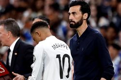 Real Madrid thêm hỗn loạn: Mbappe cãi nhau gay gắt với HLV Arbeloa