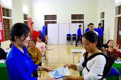 Xóa mù chữ, tăng khả năng tiếp cận thông tin cho đồng bào vùng cao Thanh Hóa