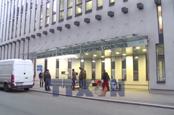 OPEC+ lên kế hoạch tăng dần sản lượng dầu