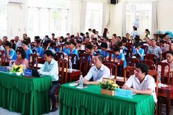 Trên 200 thanh niên, học sinh và người lao động tham gia ngày hội việc làm xã Long Kiến
