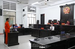 Giật điện thoại, thanh niên lãnh 4 năm 6 tháng tù