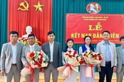 Chú trọng phát triển Đảng trong học sinh