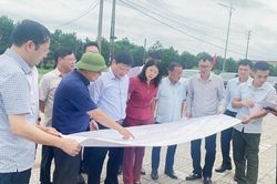 Đổi mới giám sát, nâng cao hiệu lực quản trị địa phương