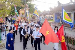 Dương Nỗ - Hành trình tháng Năm