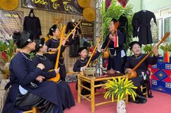 Phường Tân Giang tổ chức Chương trình 'Tình Then' chào mừng Kỷ niệm 136 năm Ngày sinh Chủ tịch Hồ Chí Minh
