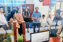 Kiểm tra công tác hộ tịch, chứng thực tại Phường Lý Văn Lâm