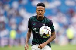 Militao và Vinicius đối mặt scandal gái gọi