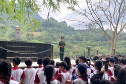Nâng cao ý thức bảo vệ đường biên cho học sinh vùng cao