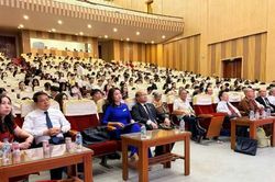 Giữ ngọn lửa triết học giữa dòng chảy đổi mới và hội nhập