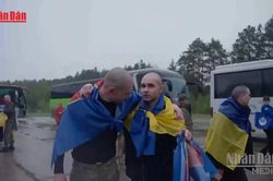 [Video] Nga – Ukraine bắt đầu trao đổi tù binh dịp ngừng bắn 9/5