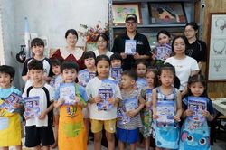 Giới thiệu kho tàng truyện dân gian bằng hình thức trình diễn kết hợp công nghệ ánh sáng