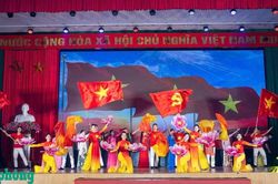 Mang tiếng hát đến với cán bộ, chiến sĩ và nhân dân khu vực biên giới biển, đảo thành phố Hải Phòng