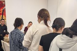 Đầu tư bạc ức phát khóc: Mua bạc nhận giấy hẹn nửa năm, đi bán bị 'treo tiền'