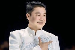 Lý Hùng, Việt Trinh: Người ăn chay làm mẹ đơn thân, người U60 vẫn chưa vợ con