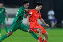 Xác định 2 đội bóng đầu tiên vào bán kết U17 châu Á 2026
