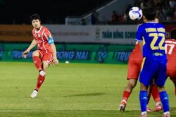 Công Phượng ghi siêu phẩm ngày tái xuất, Đồng Nai sắp lên V-League